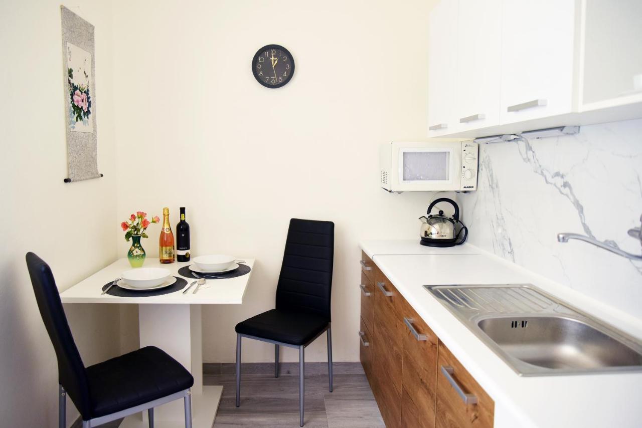 Apartment, Sun Terrace, Privat Parking バンスカー・ビストリツァ エクステリア 写真